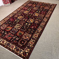 Bakhtiari Rug - 315 cm x 180 cm