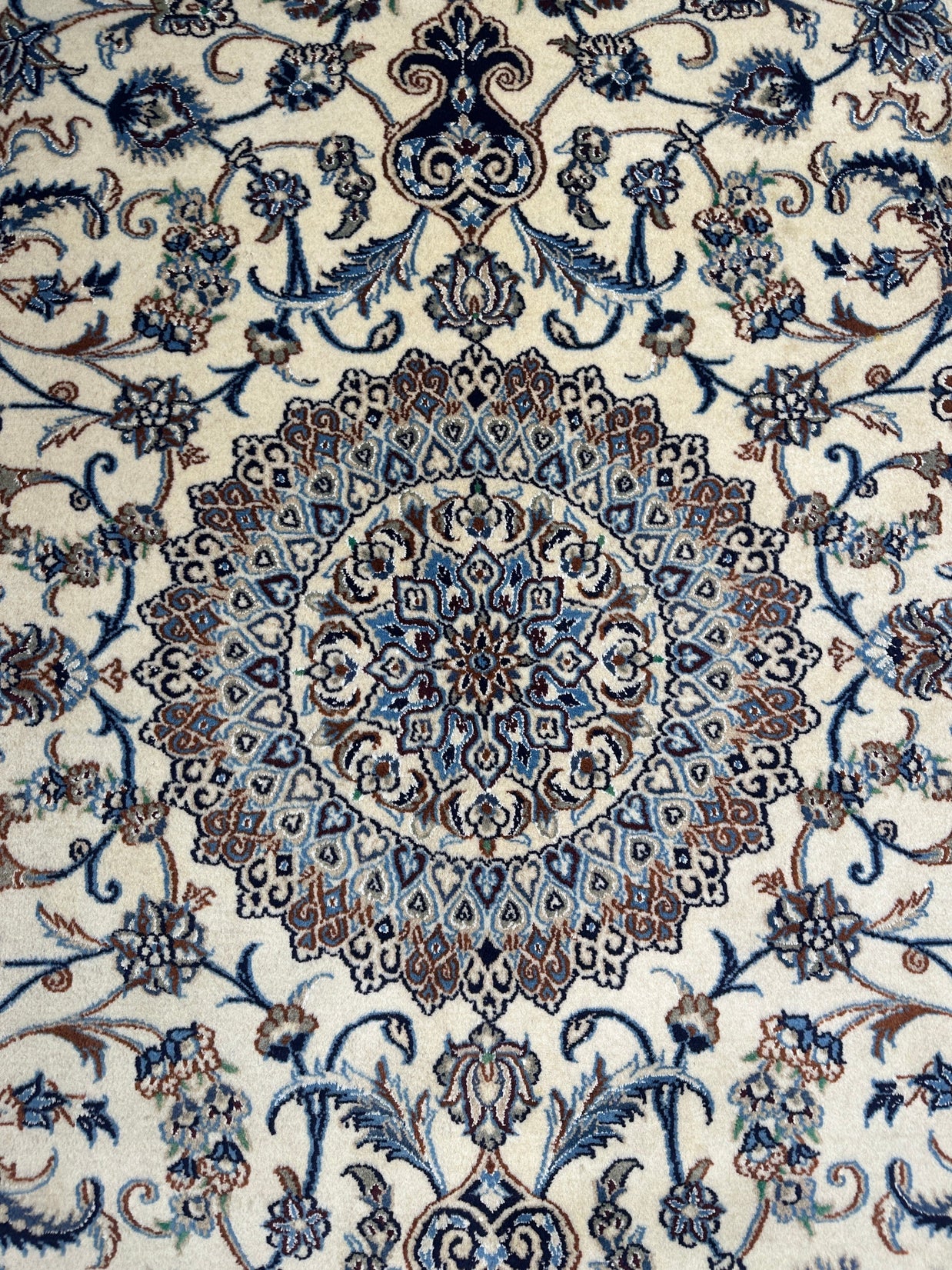 Nain Rug - 300 cm x 193 cm