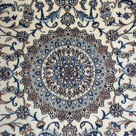 Nain Rug - 300 cm x 193 cm