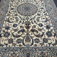 Nain Rug - 300 cm x 193 cm