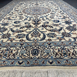 Nain Rug - 300 cm x 193 cm