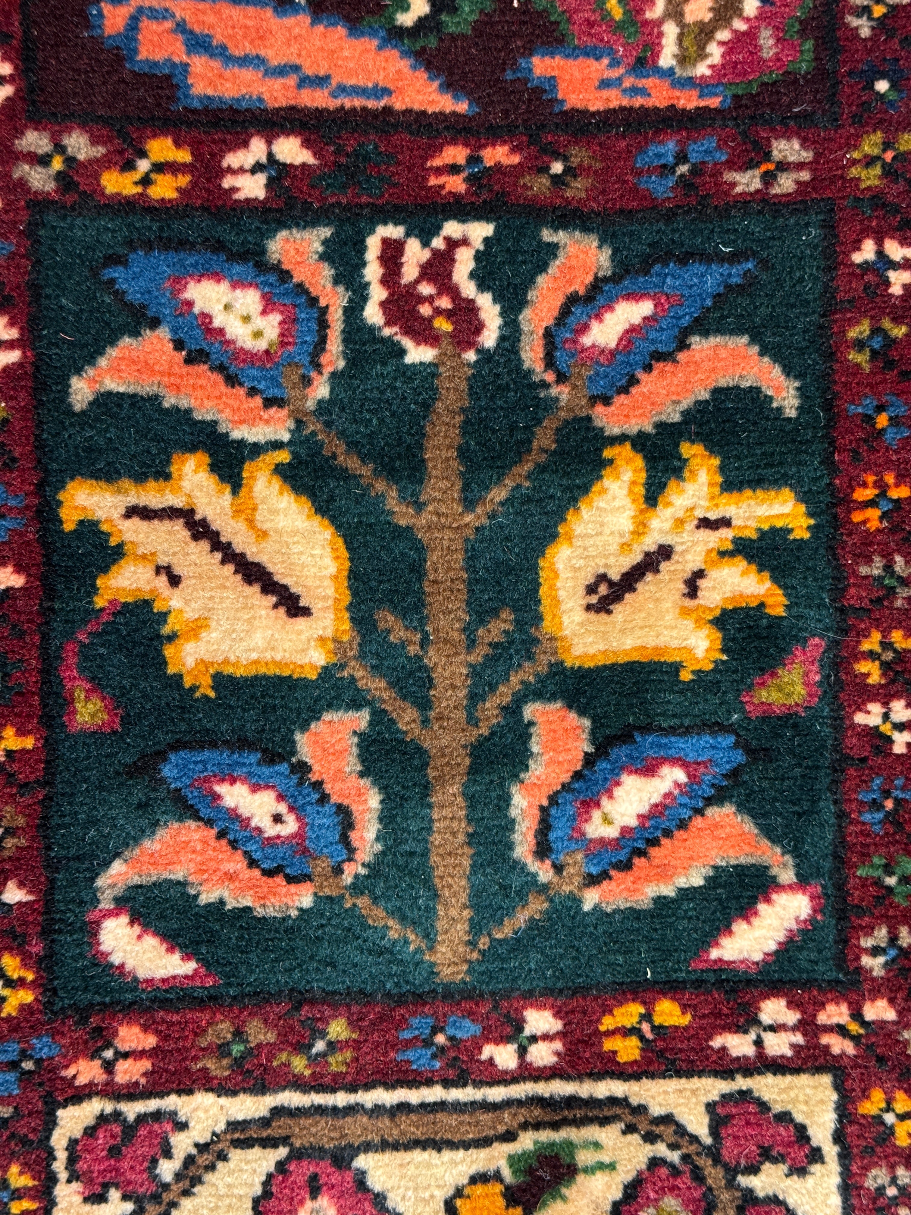 Bakhtiari Rug - 315 cm x 180 cm