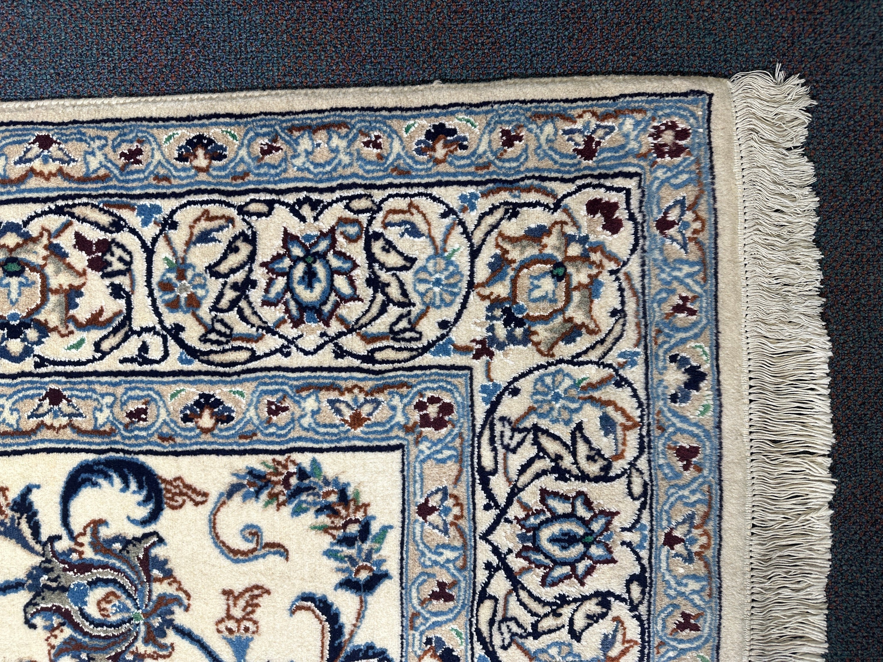 Nain Rug - 300 cm x 193 cm
