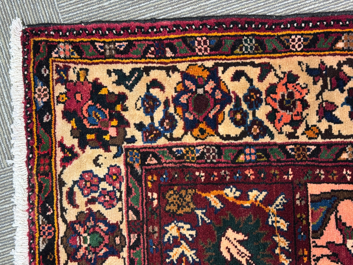 Bakhtiari Rug - 315 cm x 180 cm