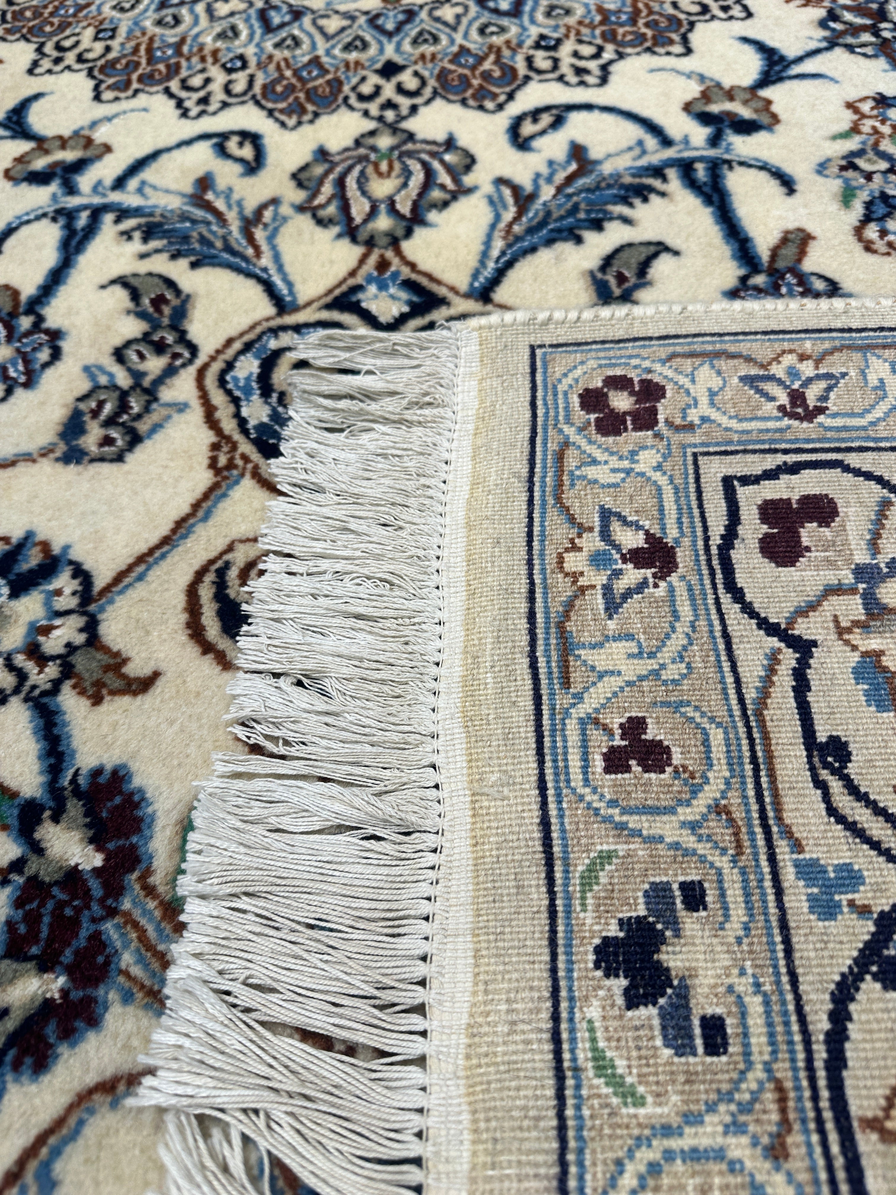Nain Rug - 300 cm x 193 cm