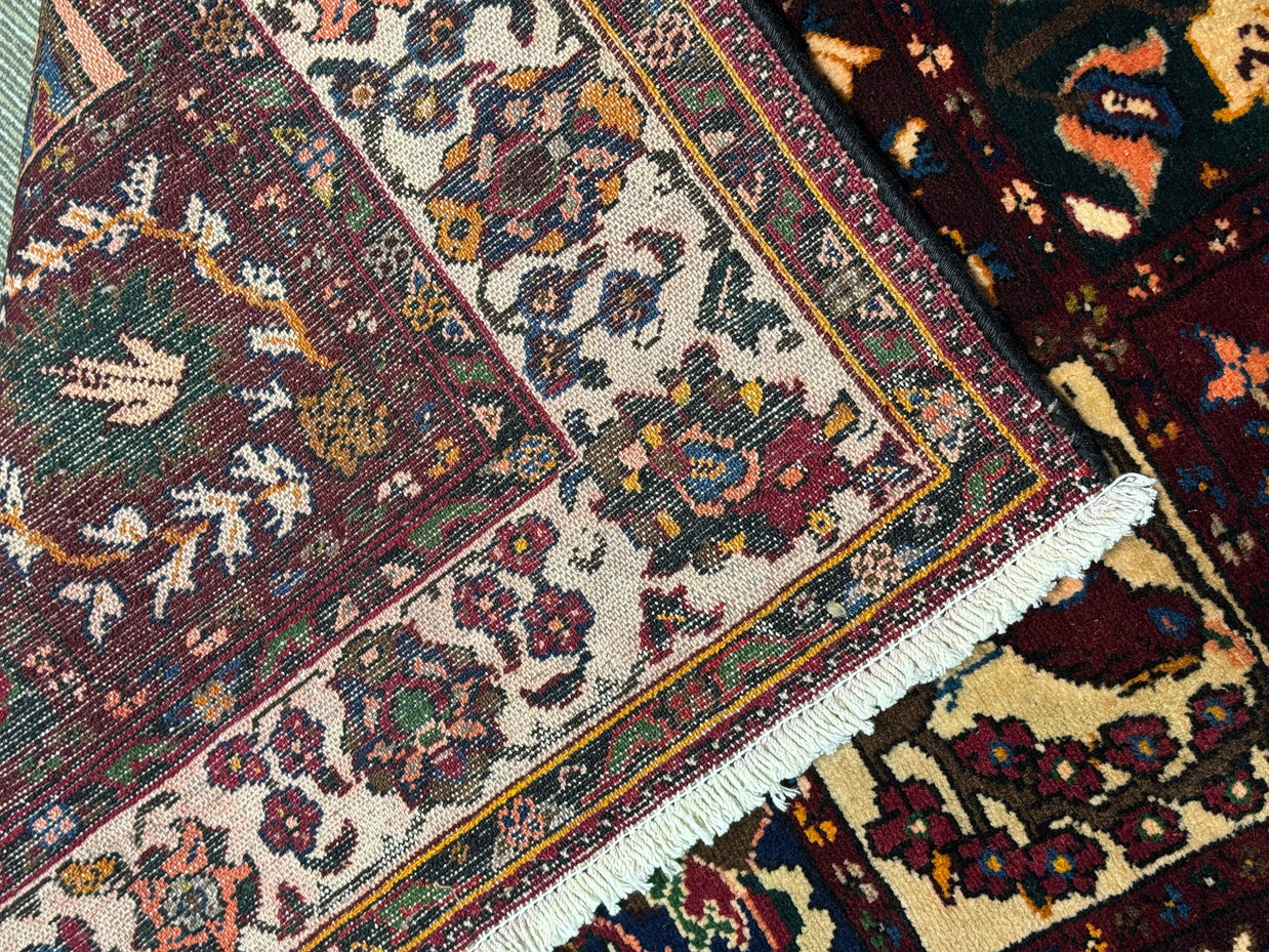 Bakhtiari Rug - 315 cm x 180 cm