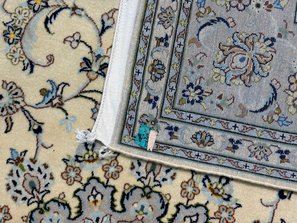Nain Rug - 303 cm x 203 cm