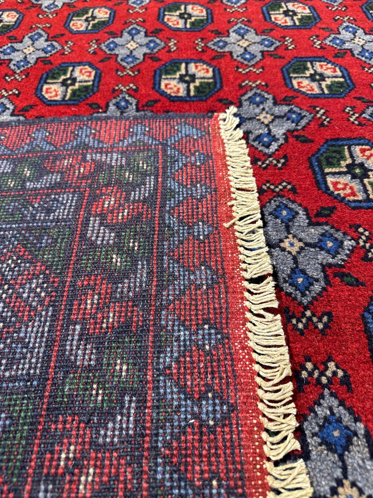 Turkoman Rug - 291 cm x 202 cm