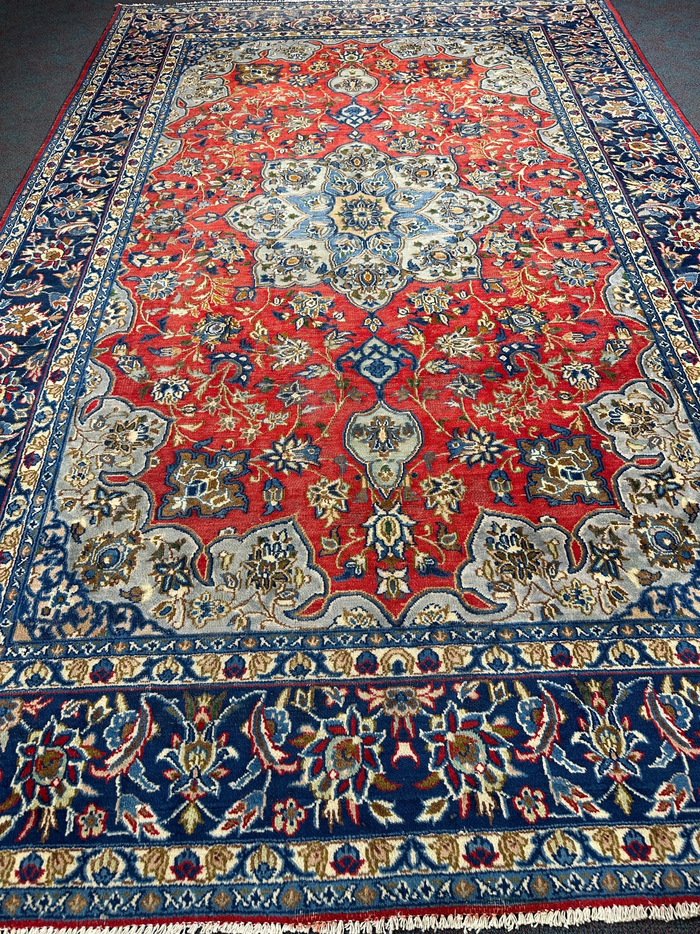 Isfahan Rug (Vintage/Antique) - 325 cm x 211 cm