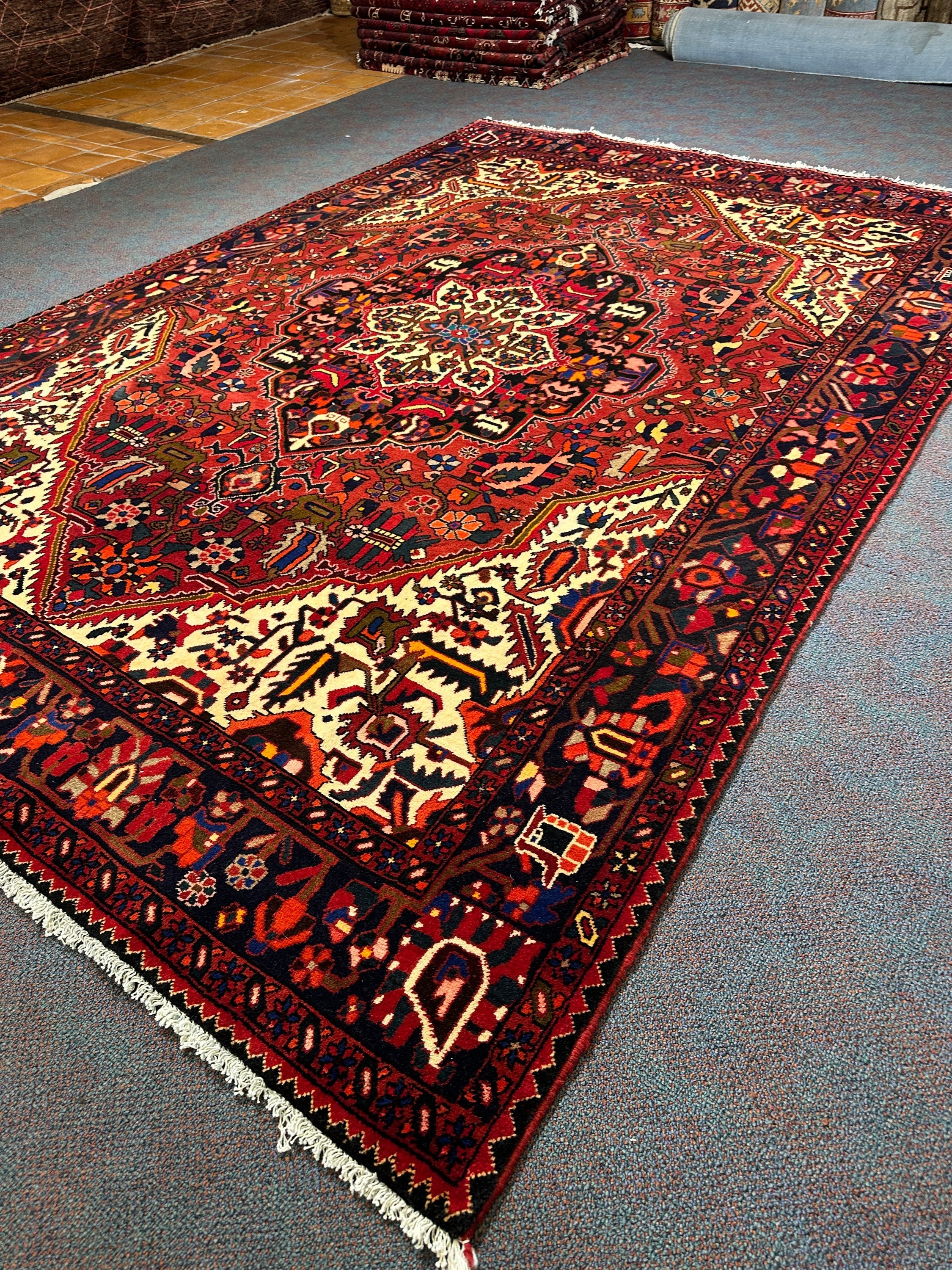 Bakhtiari Rug - 300 cm x 205 cm
