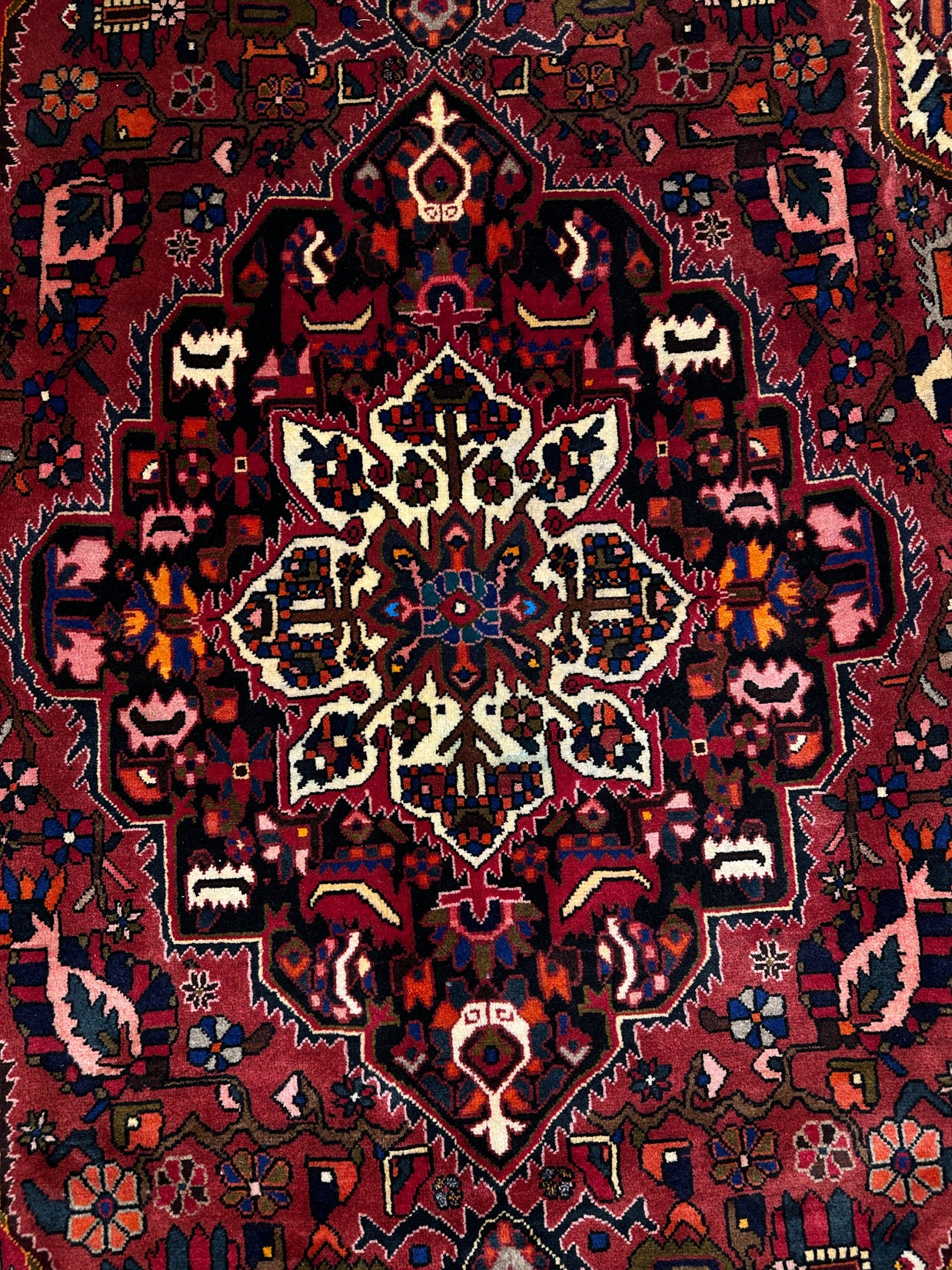 Bakhtiari Rug - 300 cm x 205 cm