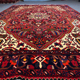 Bakhtiari Rug - 300 cm x 205 cm