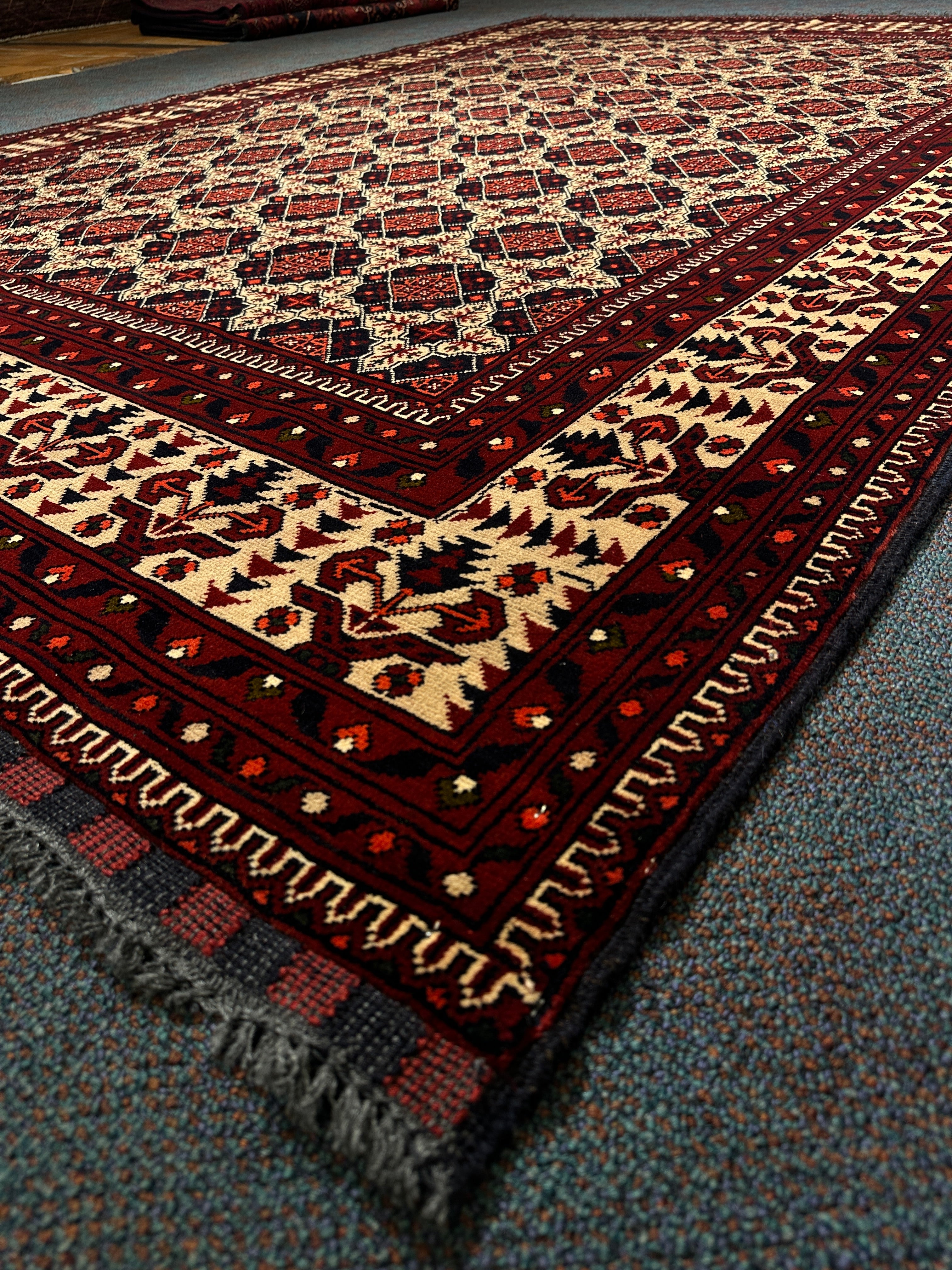 Kunduz Rug - 283 cm x 200 cm