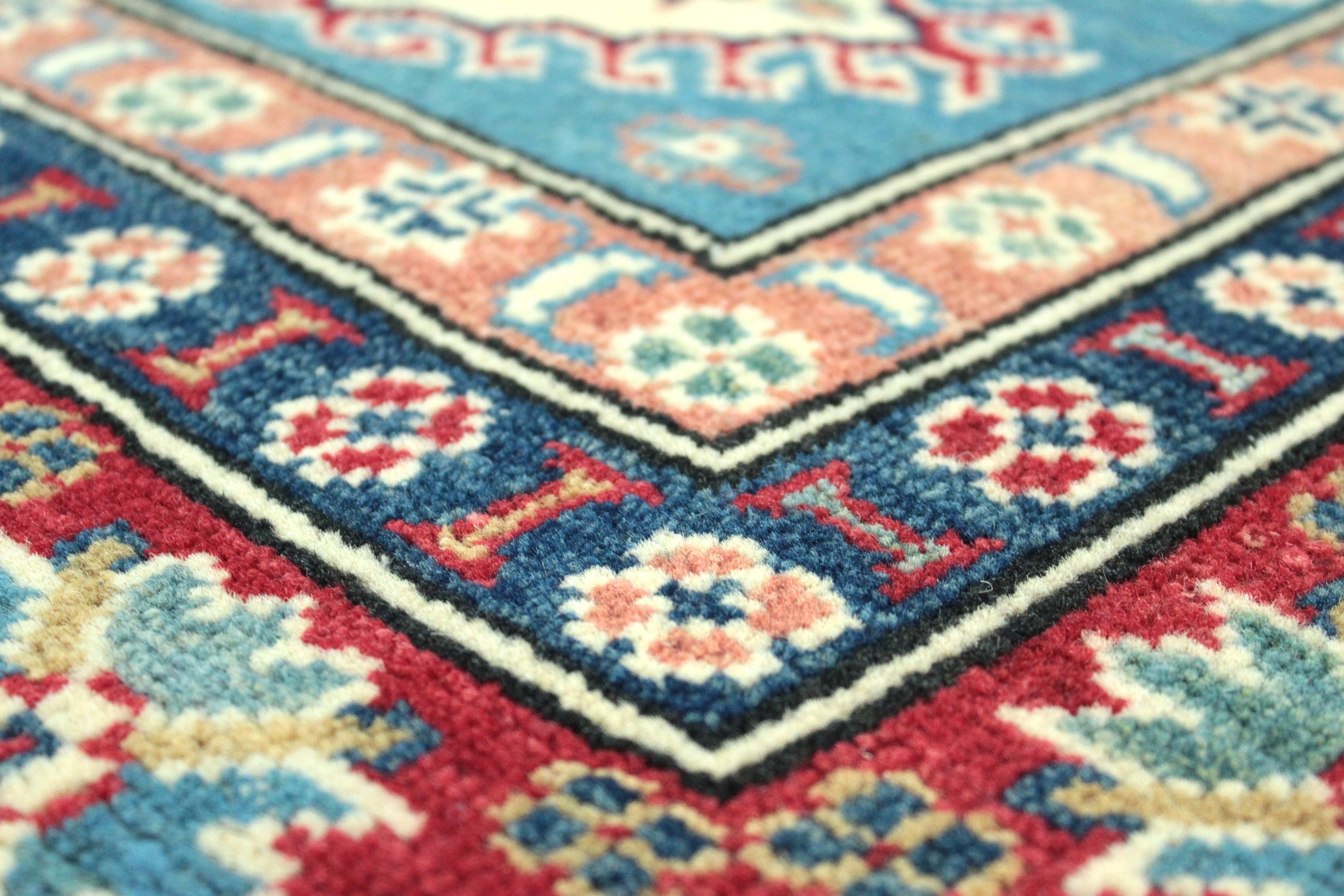 Kazak Rug - 210 cm x 152 cm