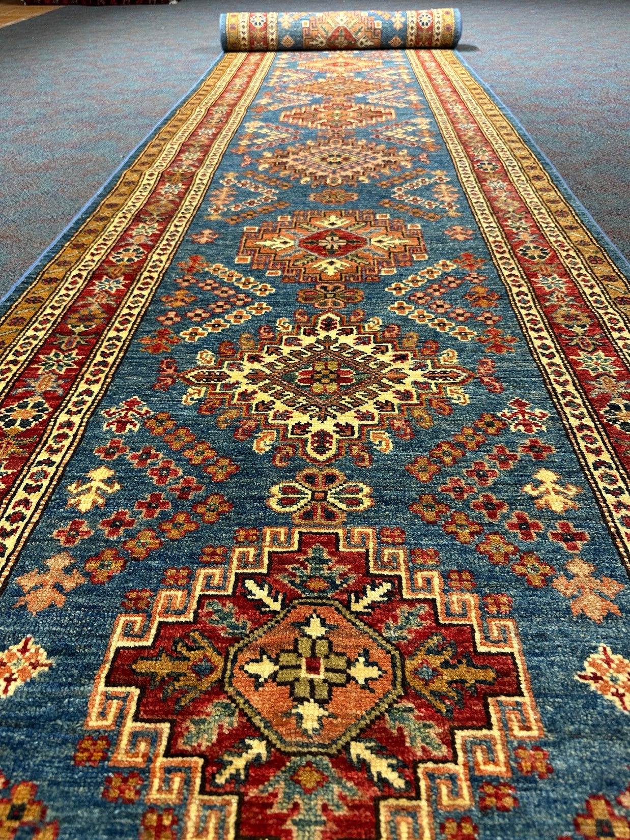 Super Kazak Runner - 616 cm x 93 cm