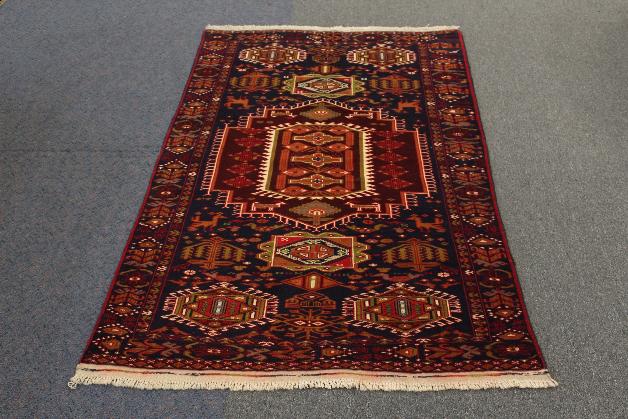 Usmani Rug - 187 cm x 119 cm