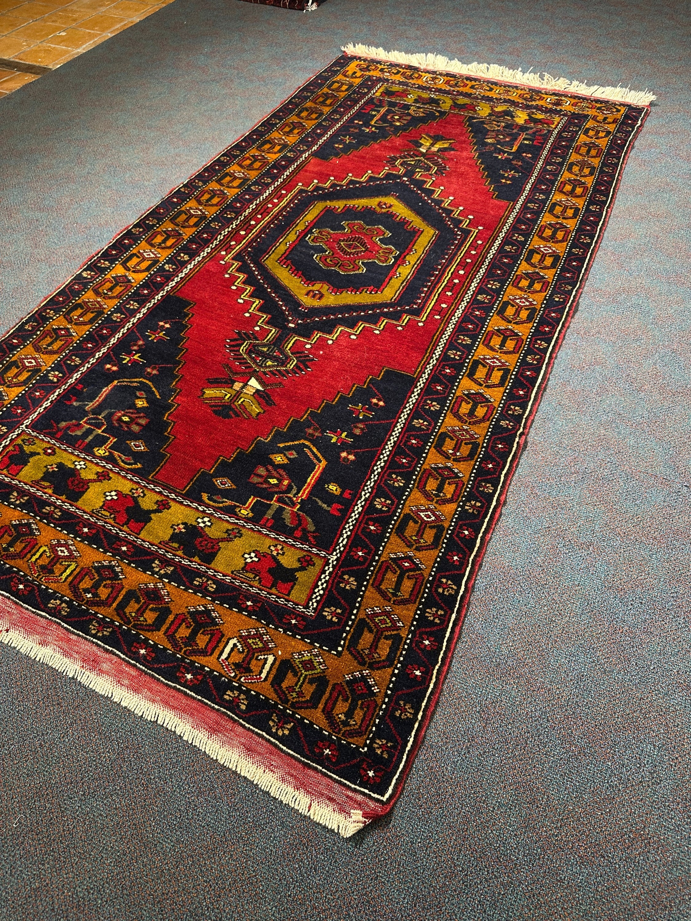 Turkish Rug - 266 cm x 137 cm