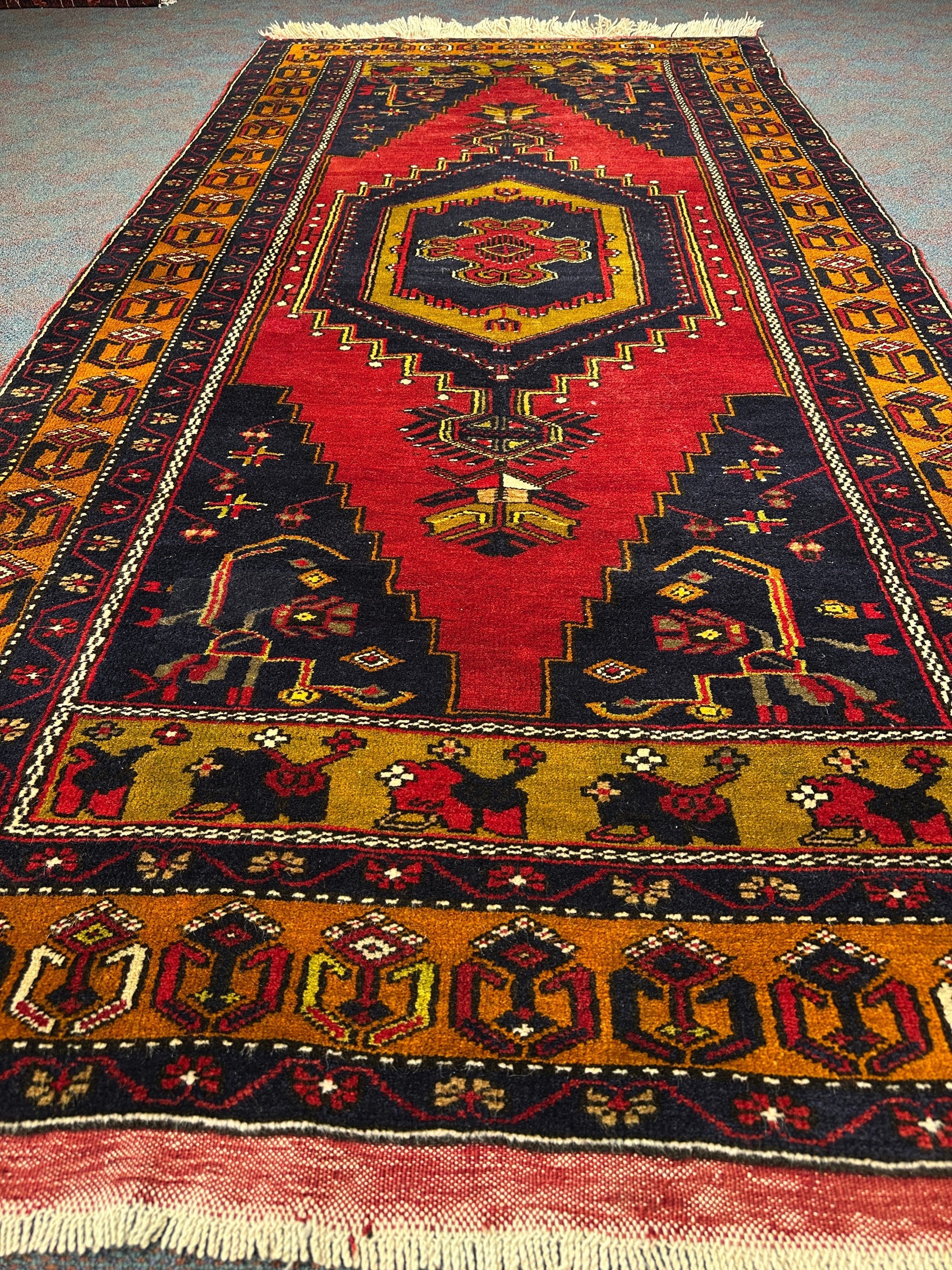 Turkish Rug - 266 cm x 137 cm