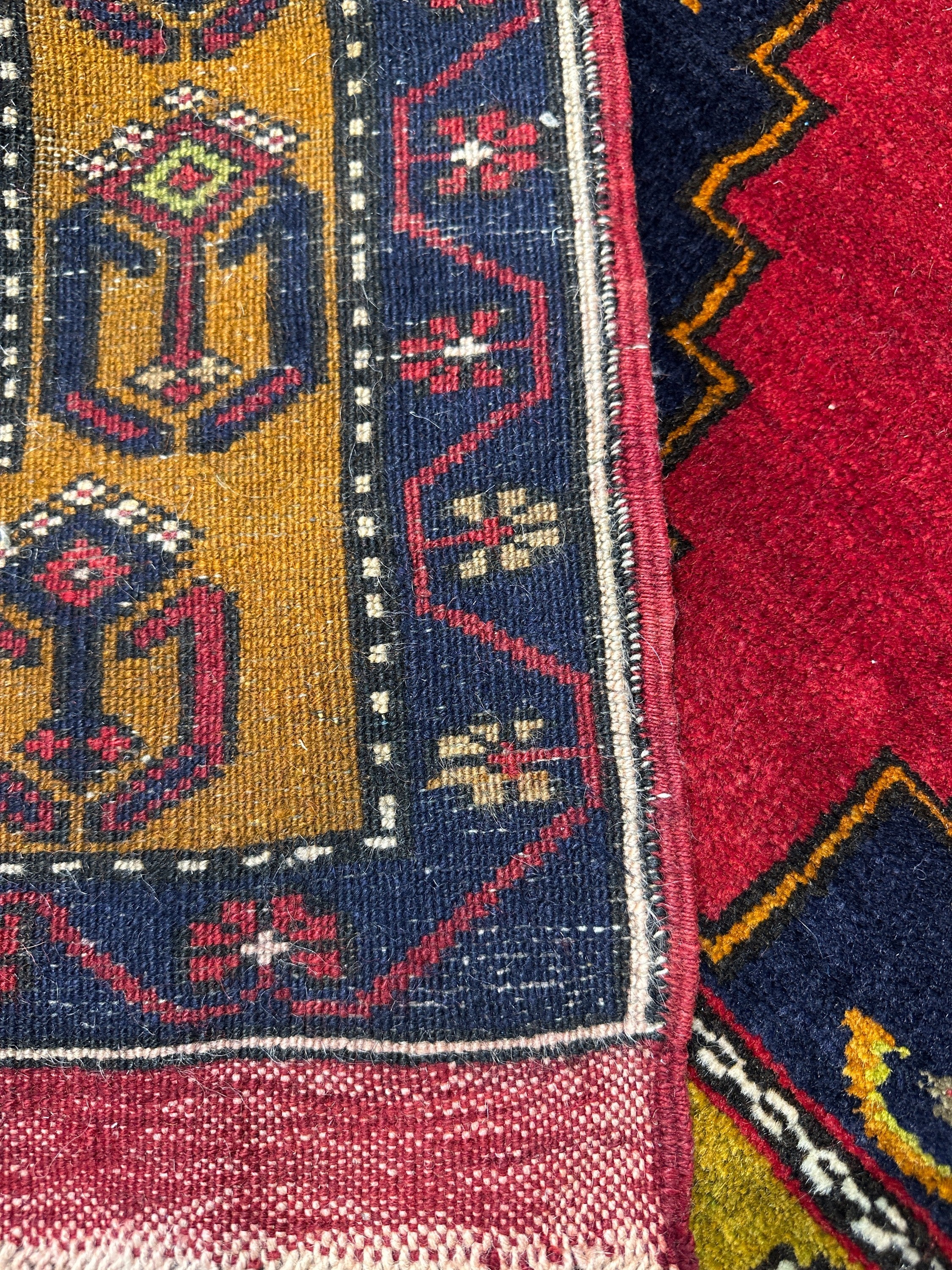 Turkish Rug - 266 cm x 137 cm
