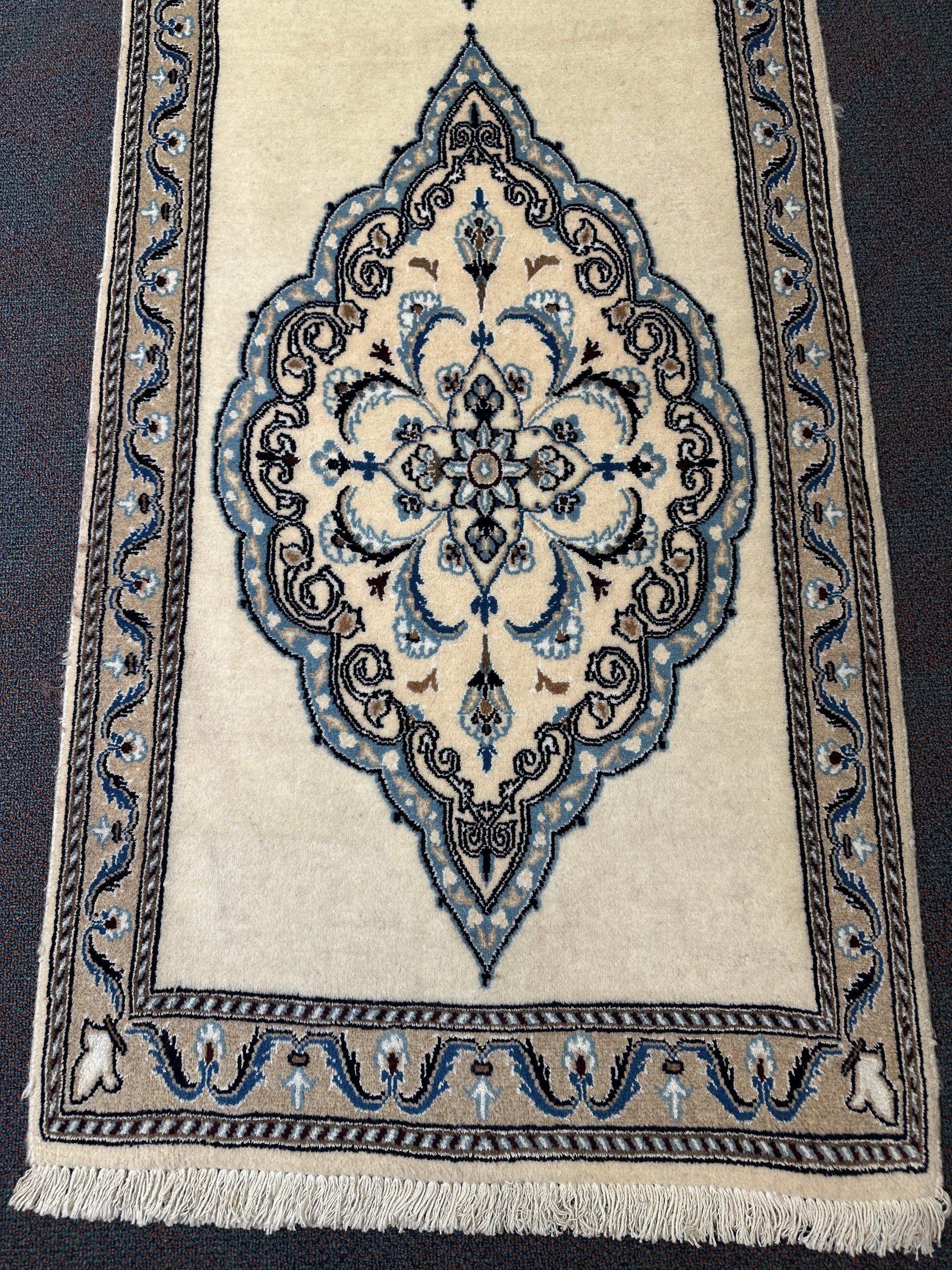 Nain Runner - 620 cm x 76 cm