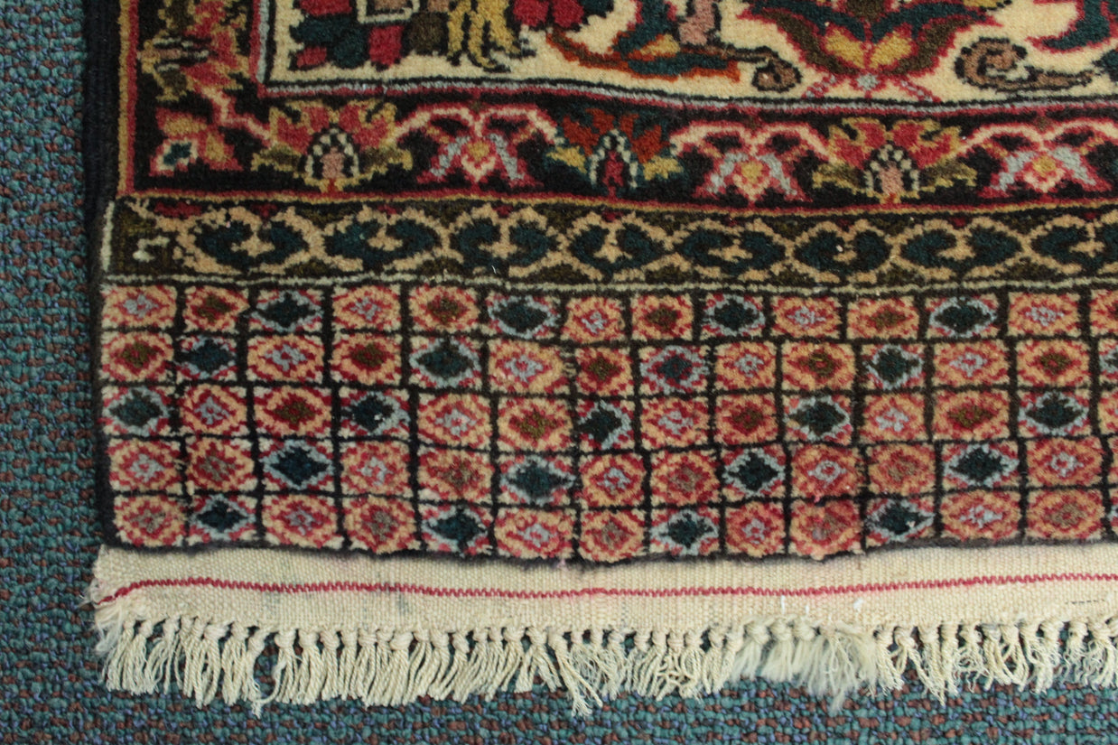 Usmani Rug - 190 cm x 136 cm