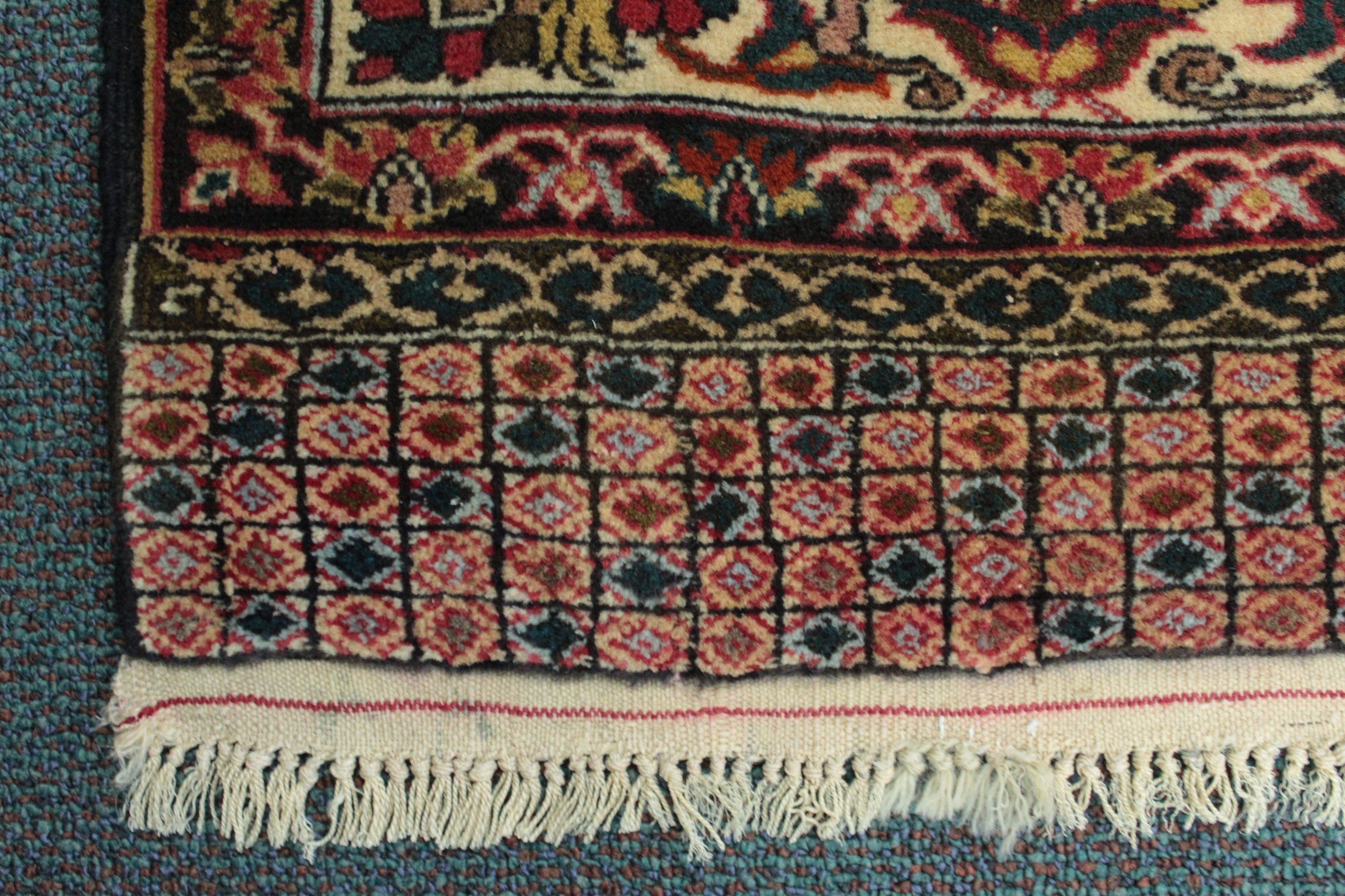 Usmani Rug - 190 cm x 136 cm
