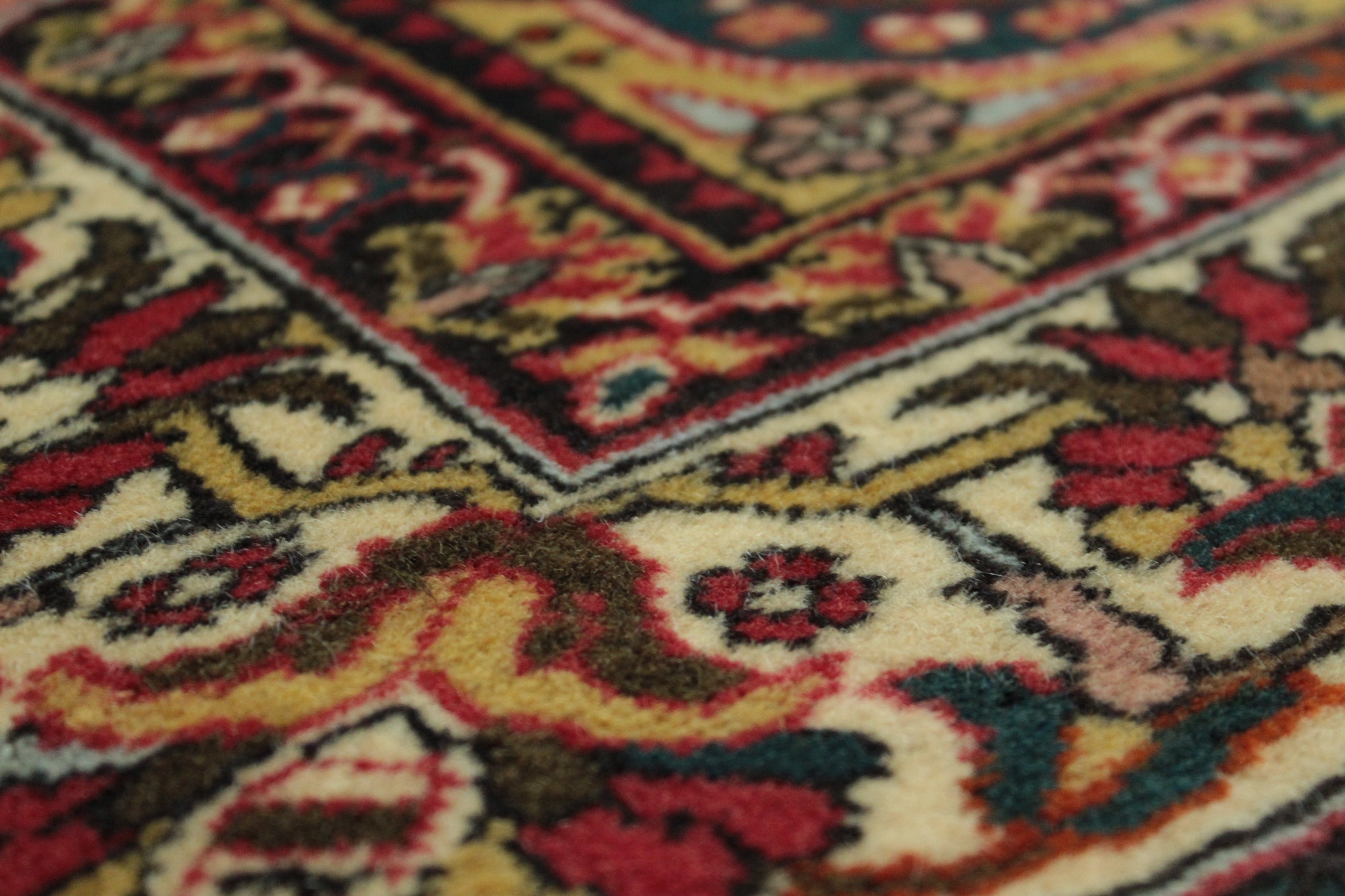 Usmani Rug - 190 cm x 136 cm