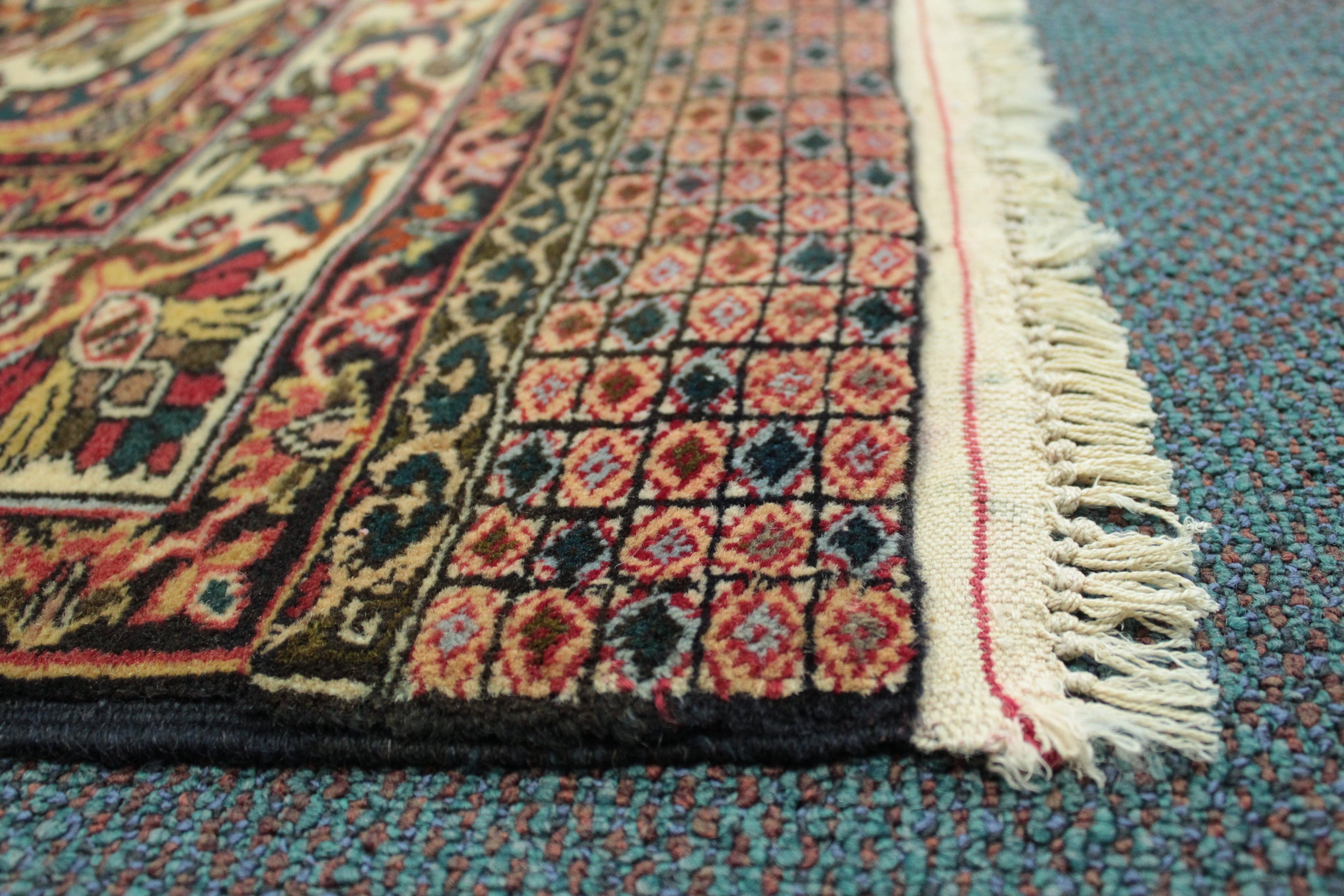 Usmani Rug - 190 cm x 136 cm