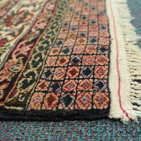 Usmani Rug - 190 cm x 136 cm
