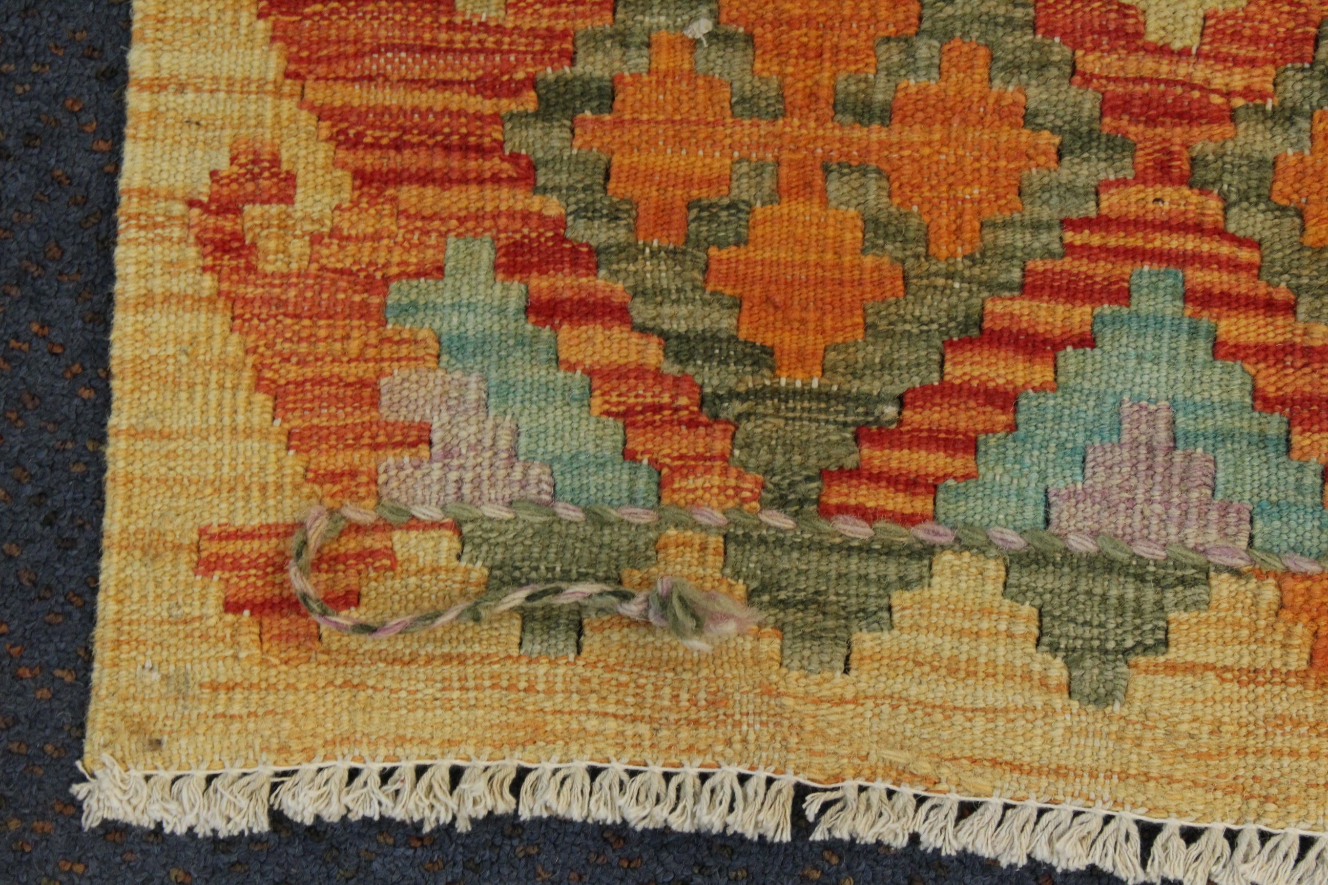 Chobi Kilim - 181 cm x 142 cm