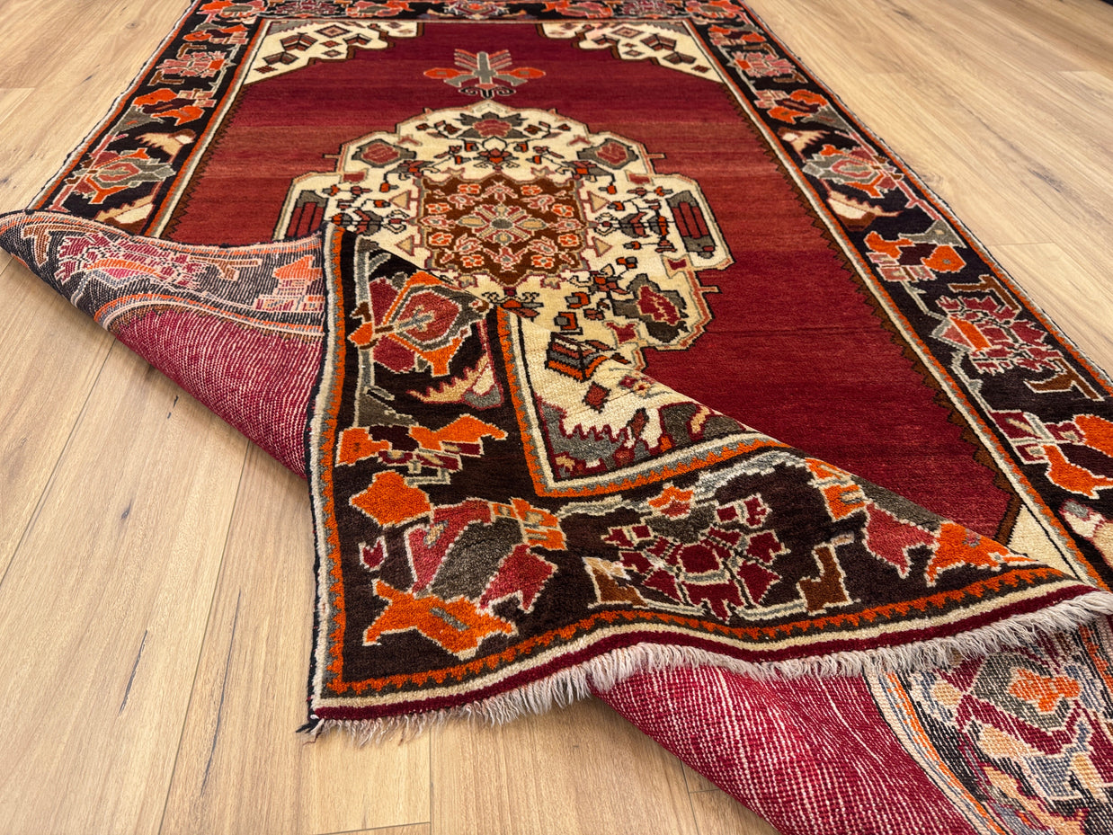 Hamadan Rug - 253 cm x 148 cm