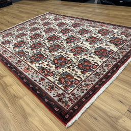 Gharajeh Rug - 242 cm x 173 cm