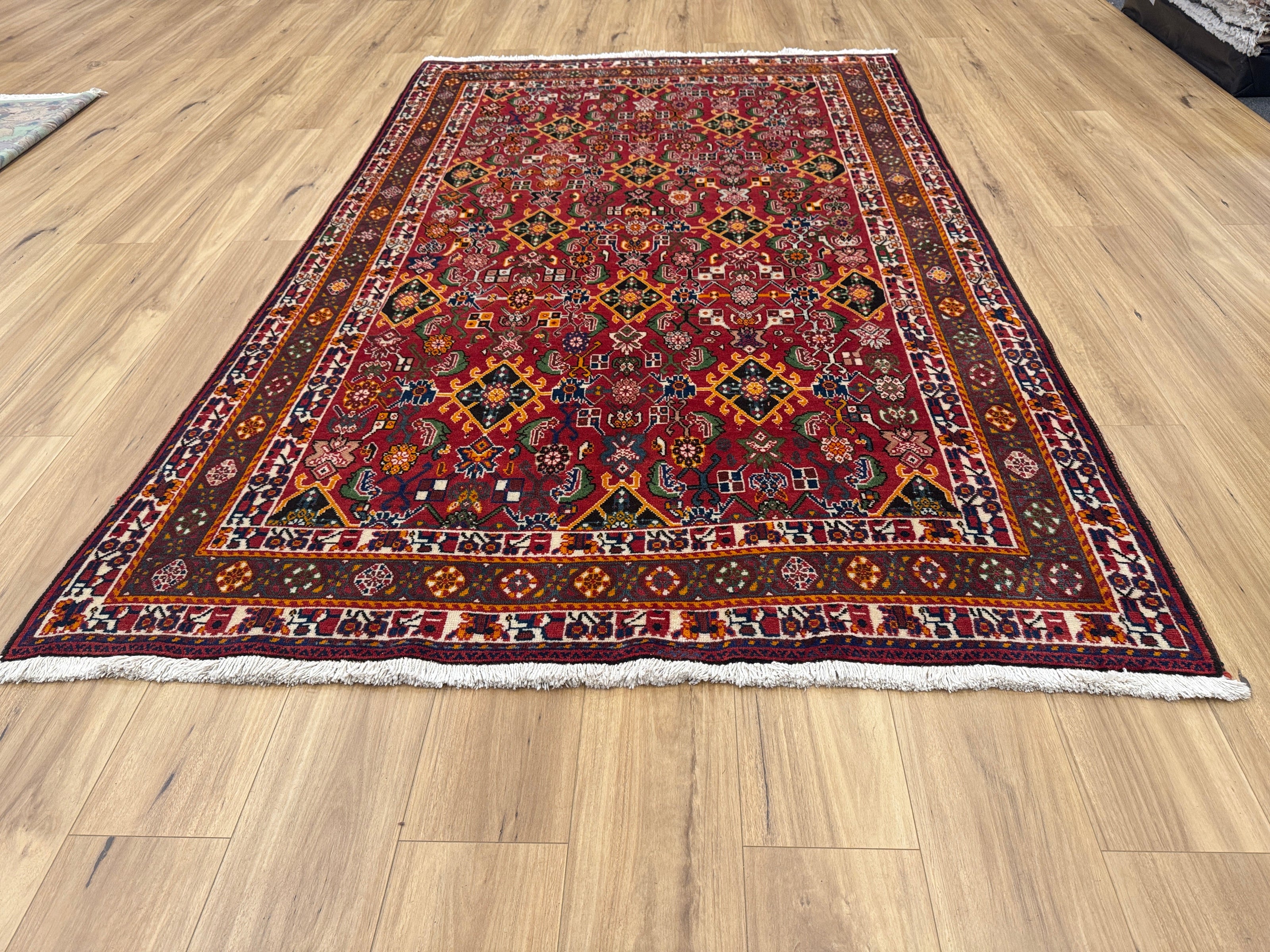 Qashqai Rug - 261 cm x 162 cm