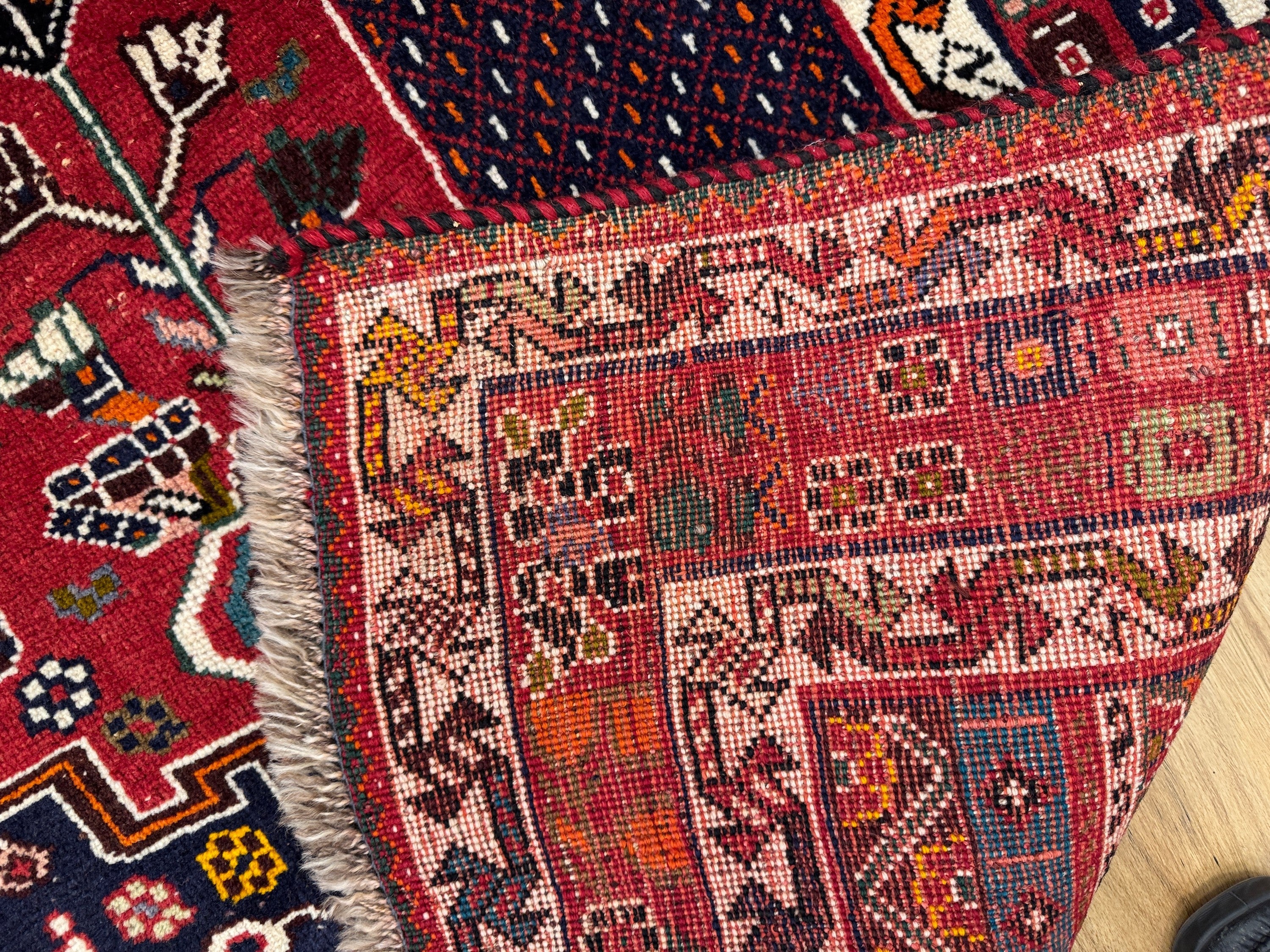 Qashqai Rug - 265 cm x 168 cm