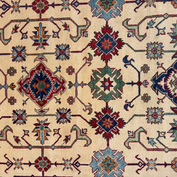 Kazak Rug - 272 cm x 186 cm