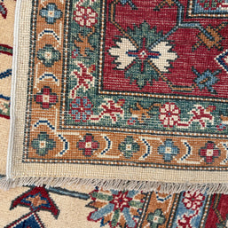 Kazak Rug - 272 cm x 186 cm