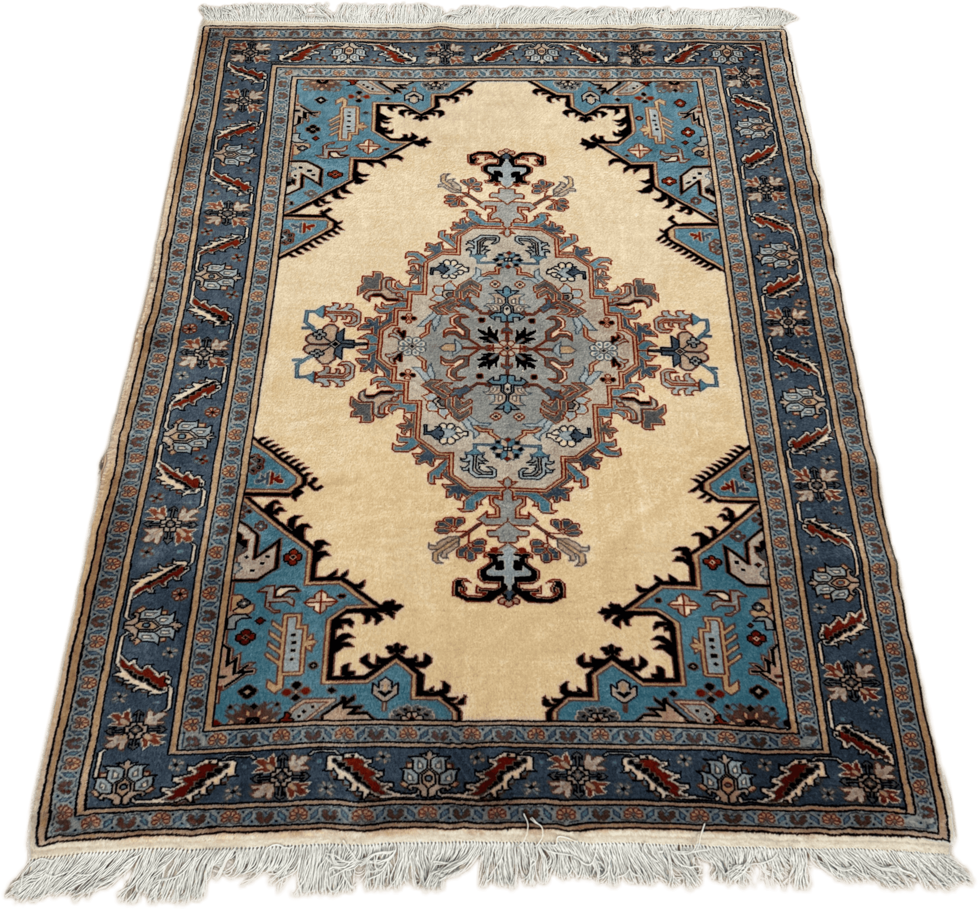 Heriz Rug - 206 cm x 136 cm