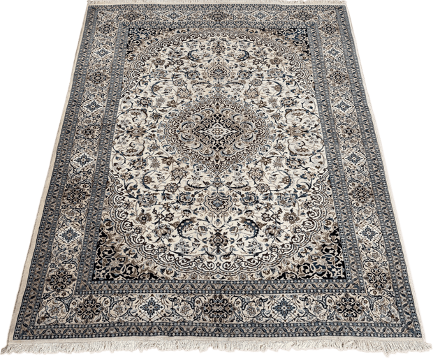 Nain Rug - 405 cm x 295 cm