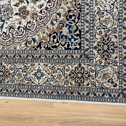 Nain Rug - 405 cm x 295 cm