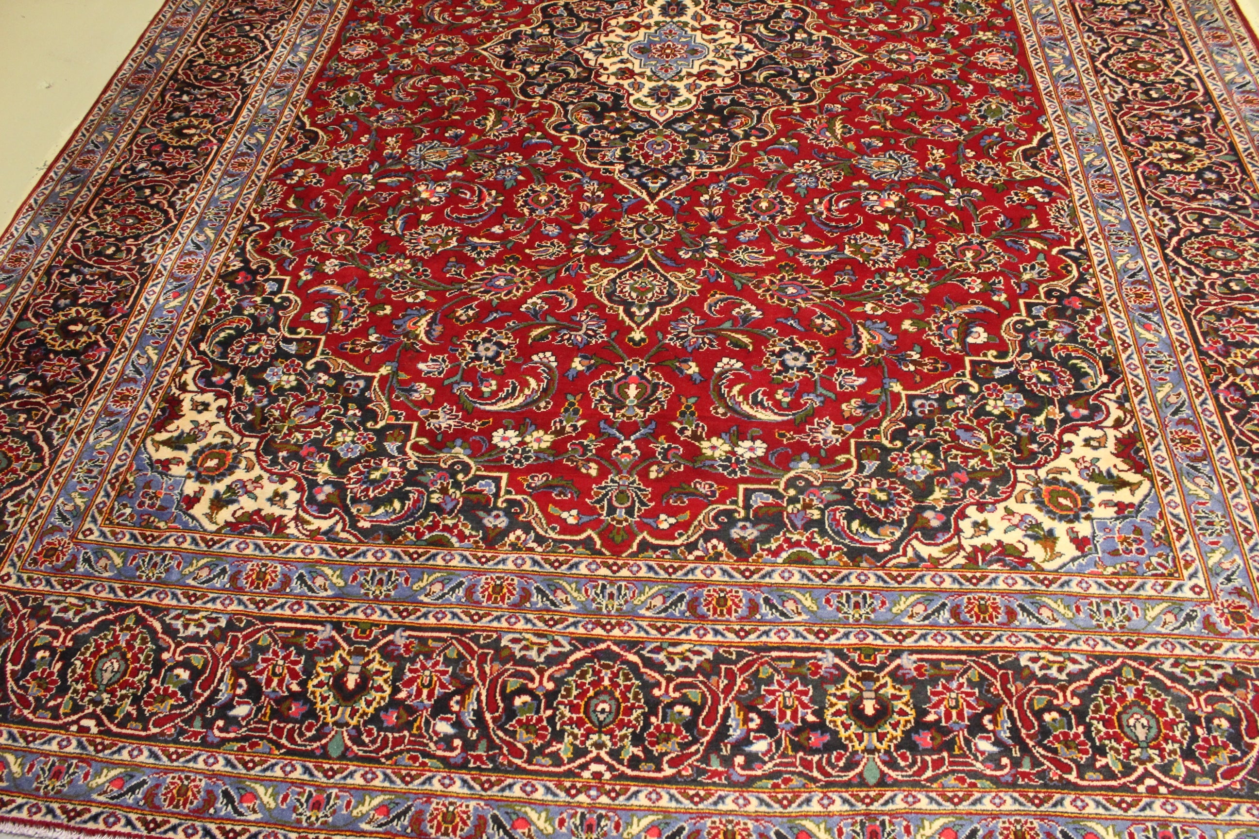 Kashmar Rug - 398 cm x 300 cm