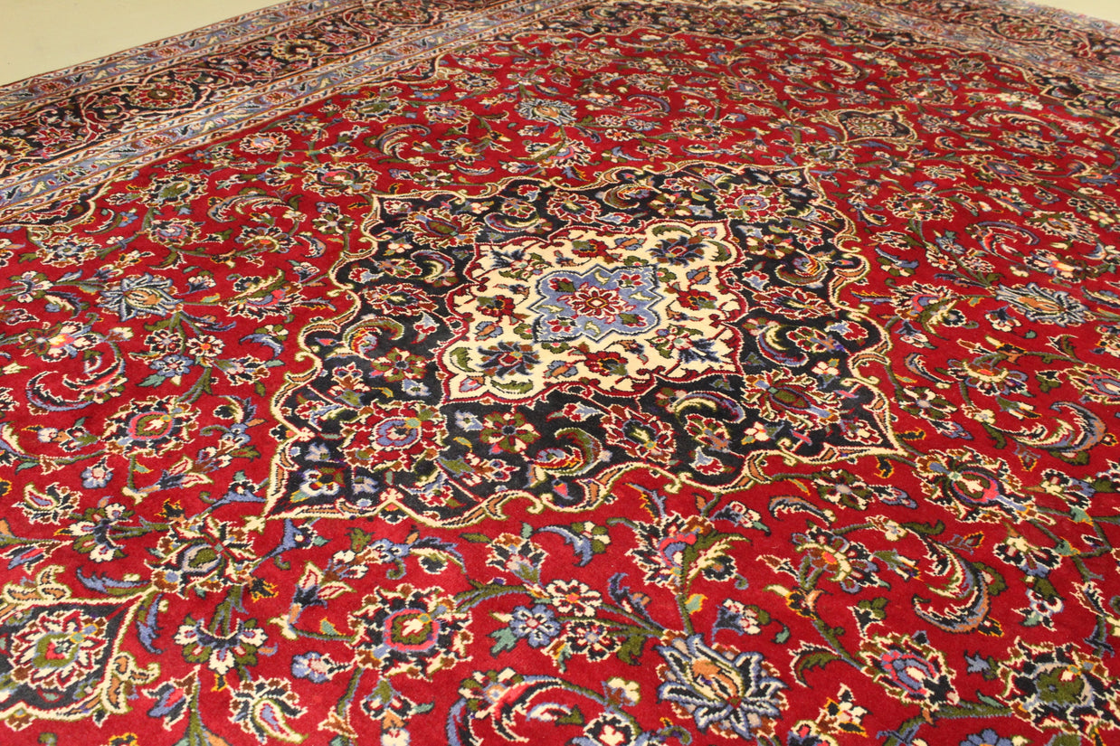 Kashmar Rug - 398 cm x 300 cm