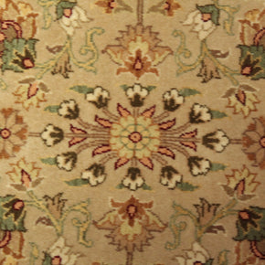 Kashmiri Rug - 365 cm x 277