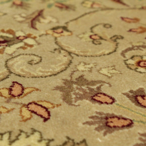 Kashmiri Rug - 365 cm x 277