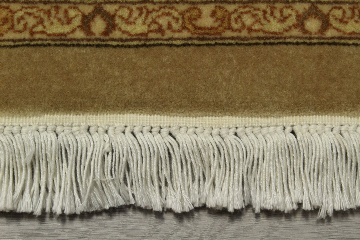 Kashmiri Rug - 365 cm x 277