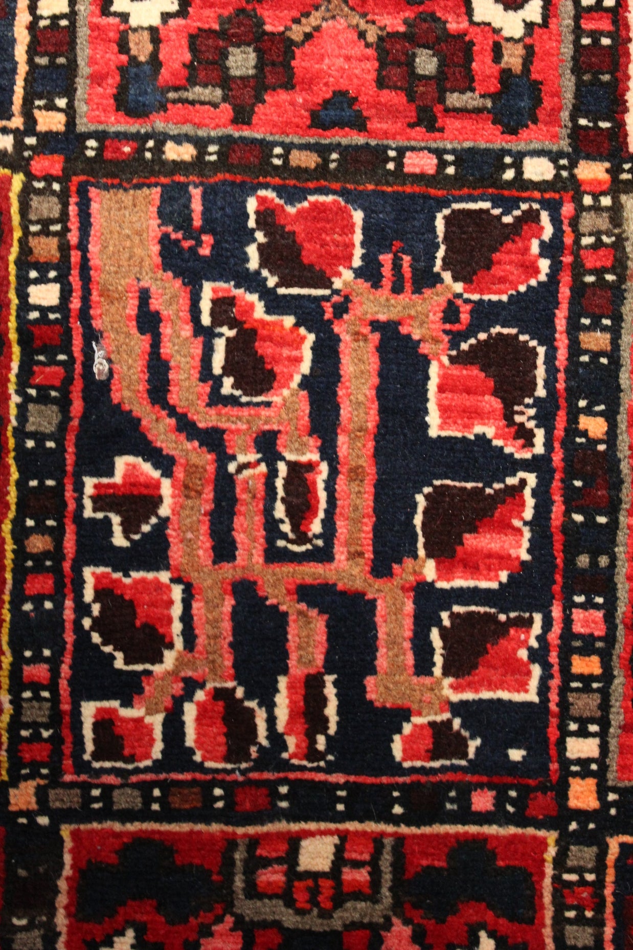 Bakhtiari Rug - 400 cm x 297 cm