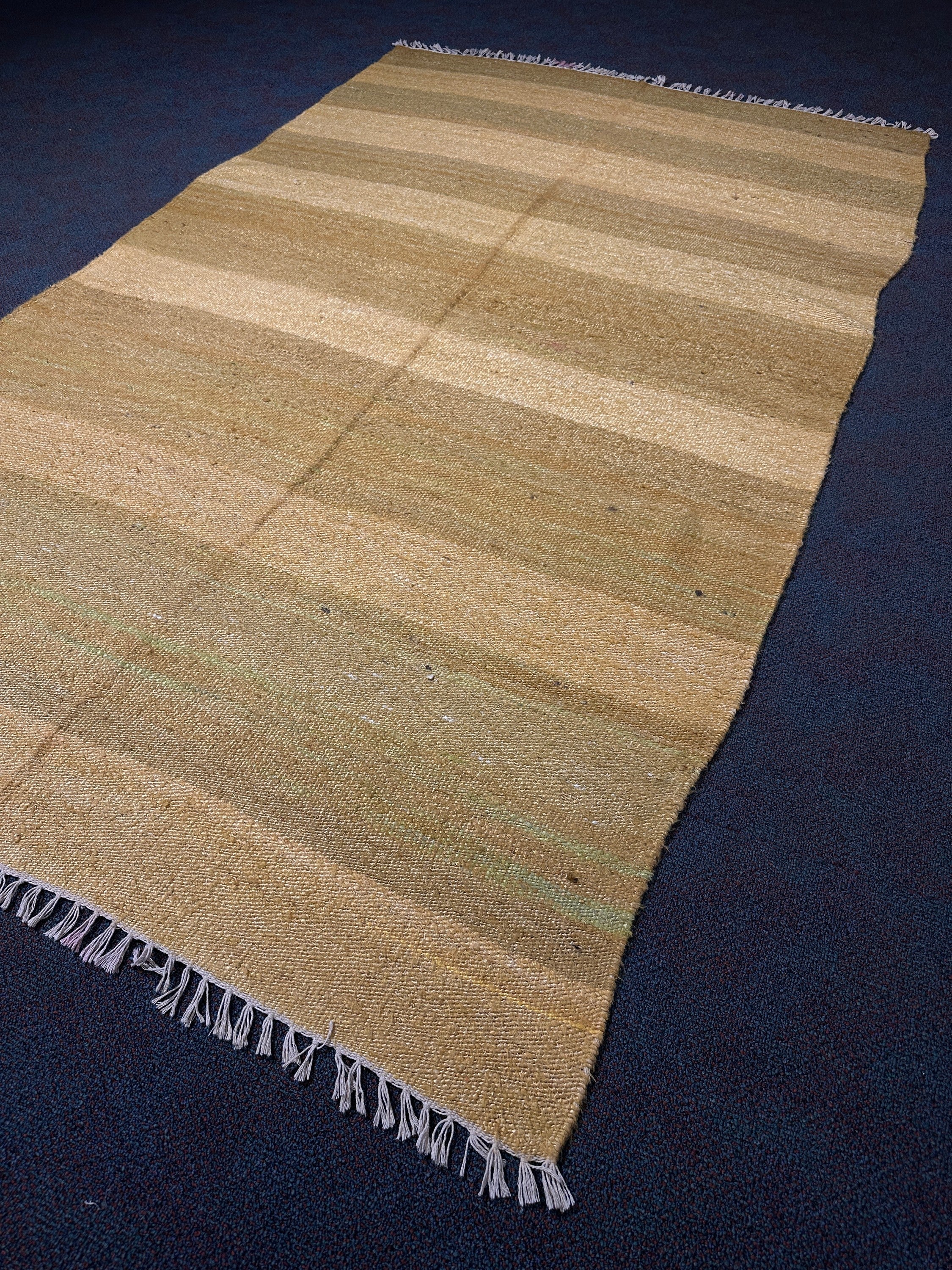 Indian Kilim Rug - 250 cm x 146 cm