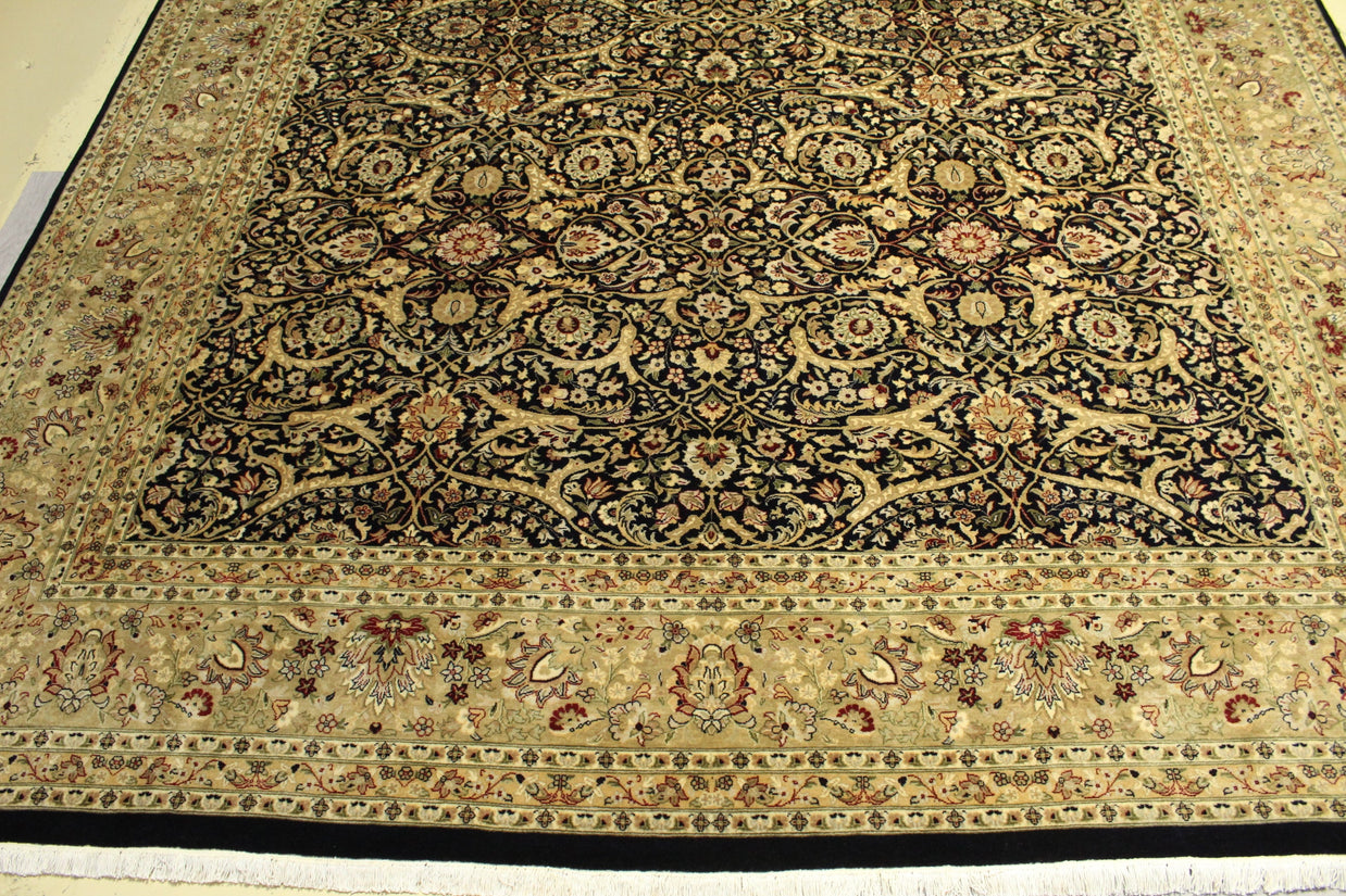 Kashmiri Rug - 358 cm x 268 cm
