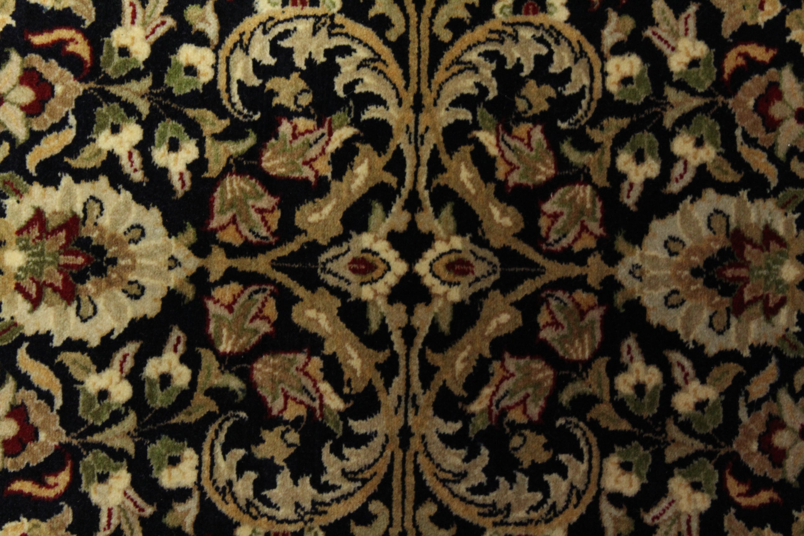 Kashmiri Rug - 358 cm x 268 cm