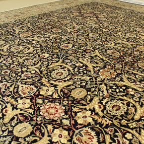 Kashmiri Rug - 358 cm x 268 cm