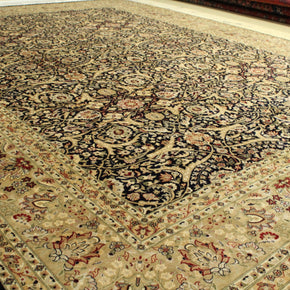Kashmiri Rug - 358 cm x 268 cm